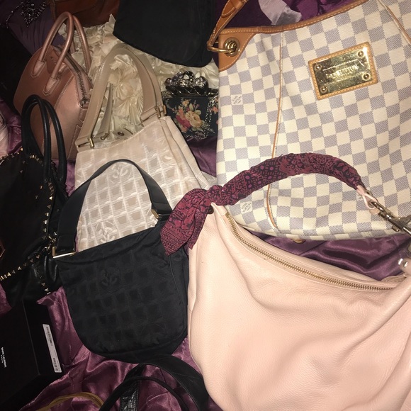 15 auth Designer bags lot available!Check them out - Picture 3 of 8